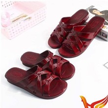 ������Ůʿ�����ܛЬ�׼t����Ь���Sֱ�������Ҿ���Ь���b���l