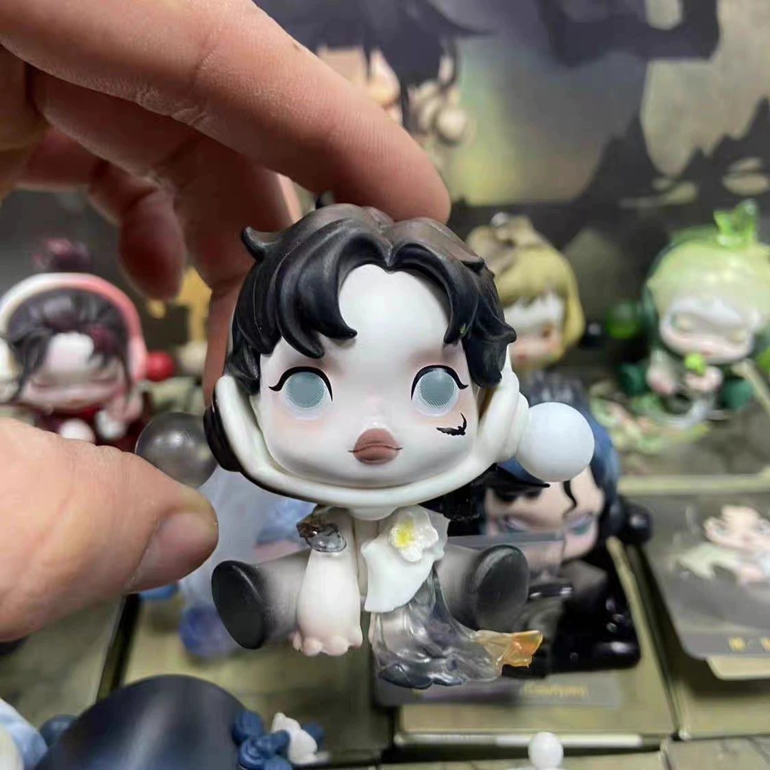 Blind box POPMART (SKULLPANDA Mo Mei) ручная фигурка-брелок для авто, 6,5×10 см