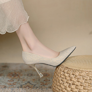 316-A190 French Pointed-Toe High Heels Women's Small Size All-Match Elegant Single-Pumps with plus size and Widened Stiletto Heel