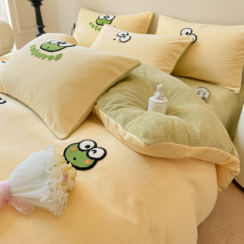 Leche de seda cama de cuatro piezas set2024 nuevo invierno sábanas de seda de tres piezas set ropa de cama de coral veludo