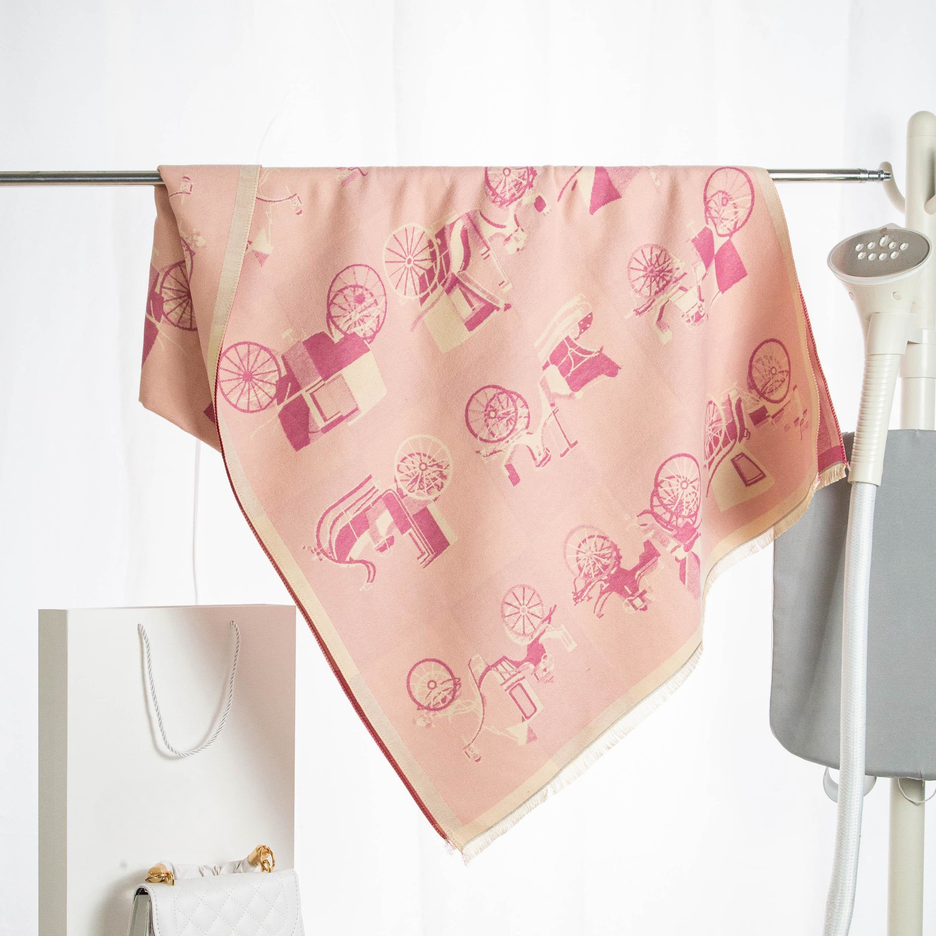 Bufanda mujer estilo retro con estampado de carruaje y cachemira_voghion.com
