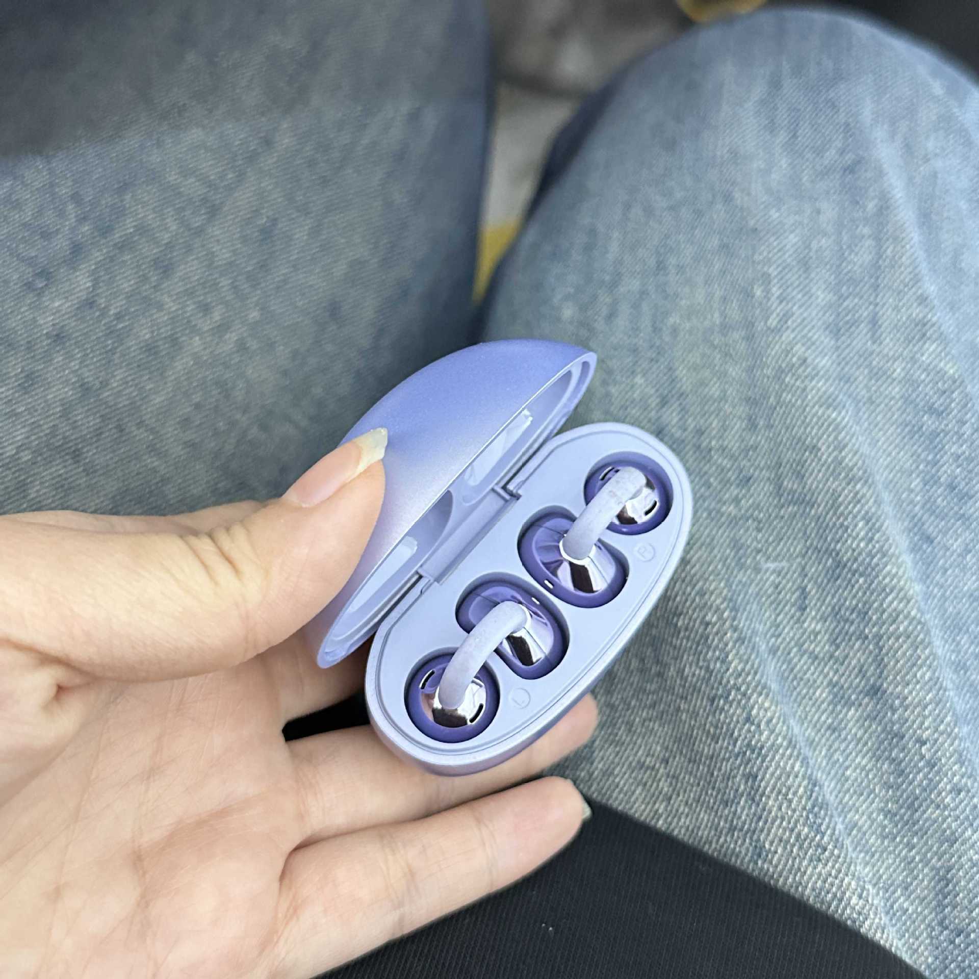 Lleno de pétalos de diamantes, auriculares, hebilla de diamantes, lujo ligero femenino, sentido de alta gama, estilo europeo y americano, diseño de nicho, clip para auriculares, accesorios de bricolaje avanzados