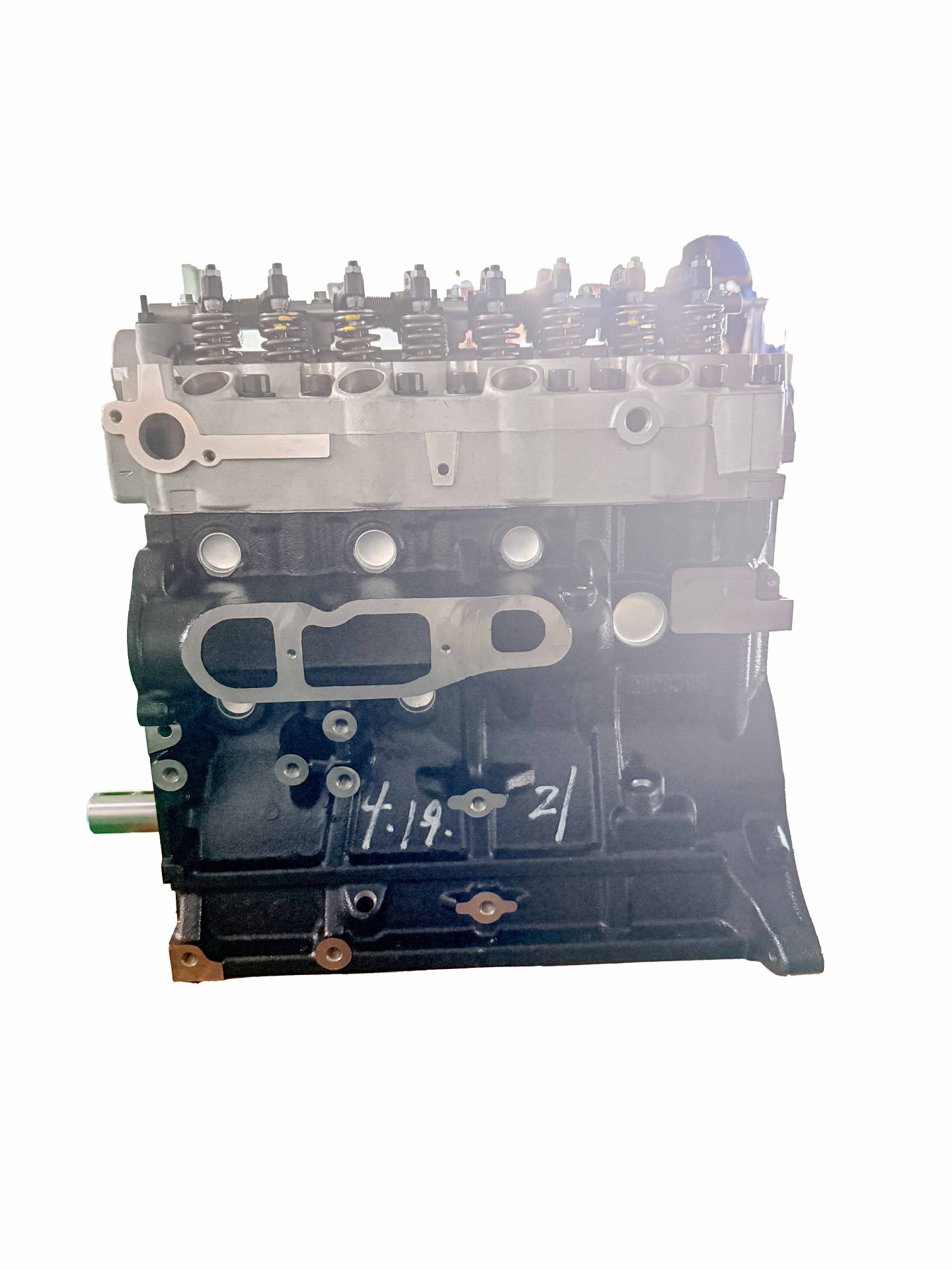 Engine Block 4D56 Mitsubishi 2.5-Liter Diesel Engine Block, Suitable for Modern Diesel Engines