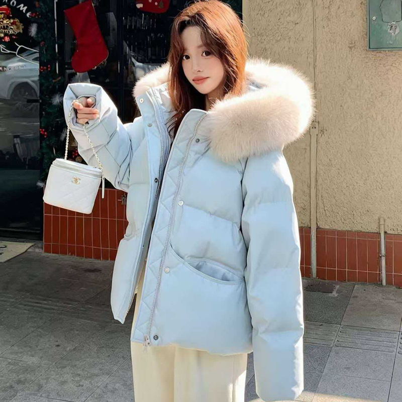 Chanel-style down jacket with a large faux fur collar, women's 2026 winter new collection, white duck down, fox fur hood, short jacket Chanel-style down jacket with a large faux fur collar, women's 2026 winter new collection, white duck down, fox fur hood, short jacket