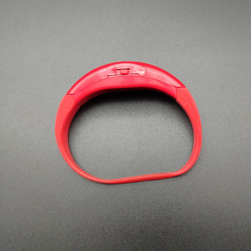 Suministro LED luminoso pulsera de silicona deportes al aire libre noche corriendo Flash pulsera de control de voz correa de muñeca imprimible