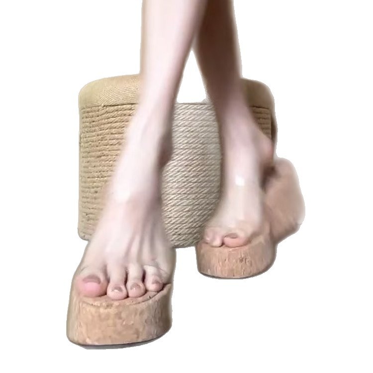 Zapatillas de talón de la mujer 2026 verano nuevo estilo de alto nivel muffin grueso fondo sandálias transparentes de talón alto