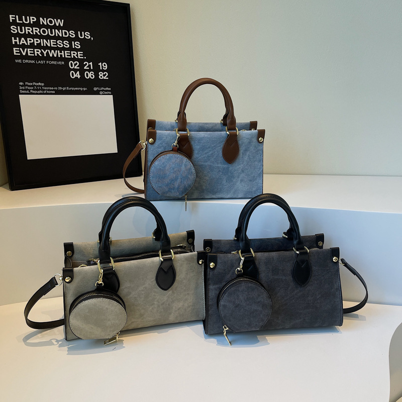 2025 primavera transfronteriza nueva moda de alta calidad bolso de mensajero de hombro bolso de mujer portátil de gran capacidad al por mayor