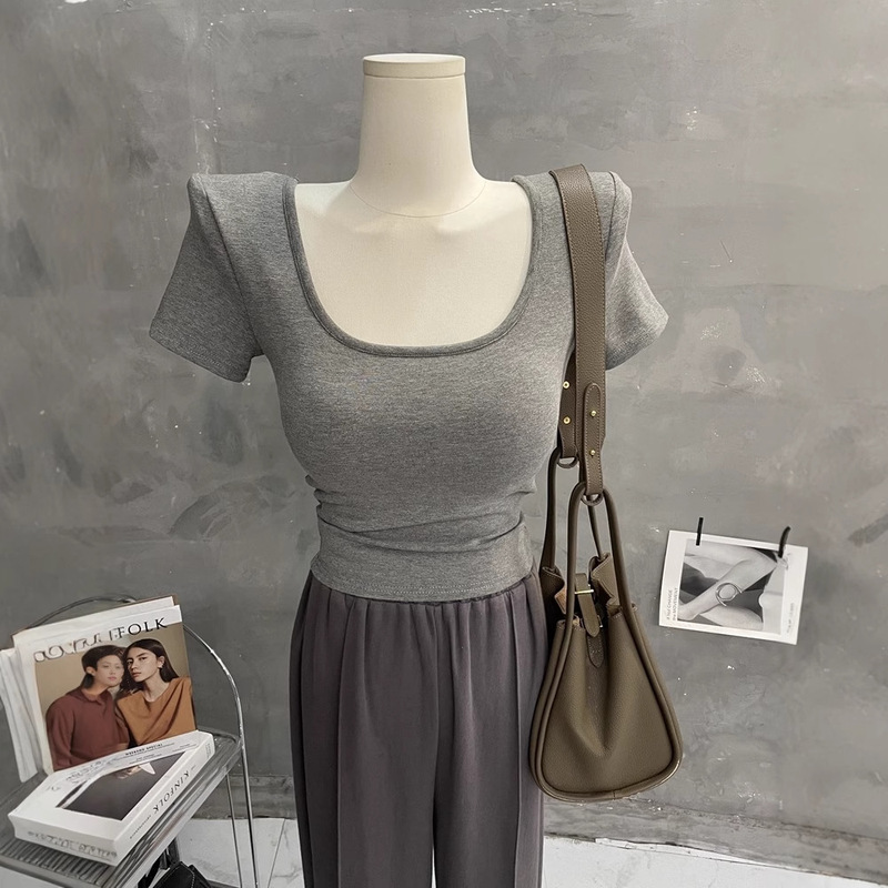 Hot Girl Pure Lust Style with Padded Shoulder Pads U-Neck Short-Sleeved T-Shirt Women's Slim Sexy Low-Neck Tight Bottoming Short Top Hot Girl Pure Lust Style with Padded Shoulder Pads U-Neck Short-Sleeved T-Shirt Women's Slim Sexy Low-Neck Tight Bottoming Short Top