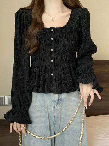 Plus-size French-style vintage pleated ruffle-edge shirt for women—perfect for spring and autumn, it subtly flatters curvy figures by hiding the belly while highlighting the collarbone, all in a chic square-neck design.