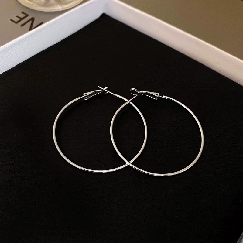 Серебряная игла, дизайн серьги, стиль легкой роскоши, стиль высокого качества, оптом
