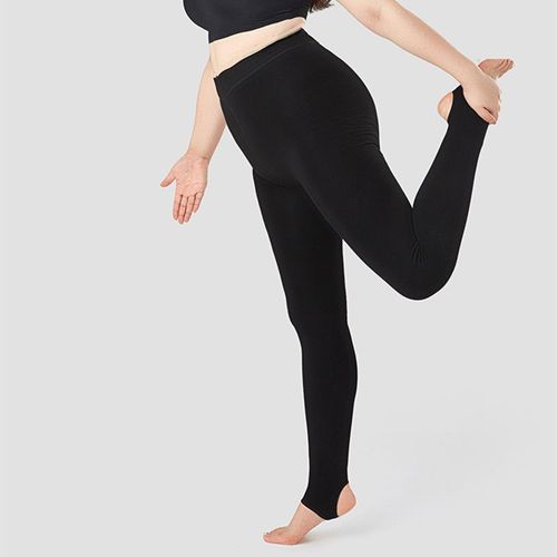 Plus-size, ankle-length base-layer pants for women—perfect for spring and autumn, extra roomy and oversized, designed for those weighing up to 200 lbs, with a mid-to-thick fabric that stays in place—available for direct purchase, no dropshipping.