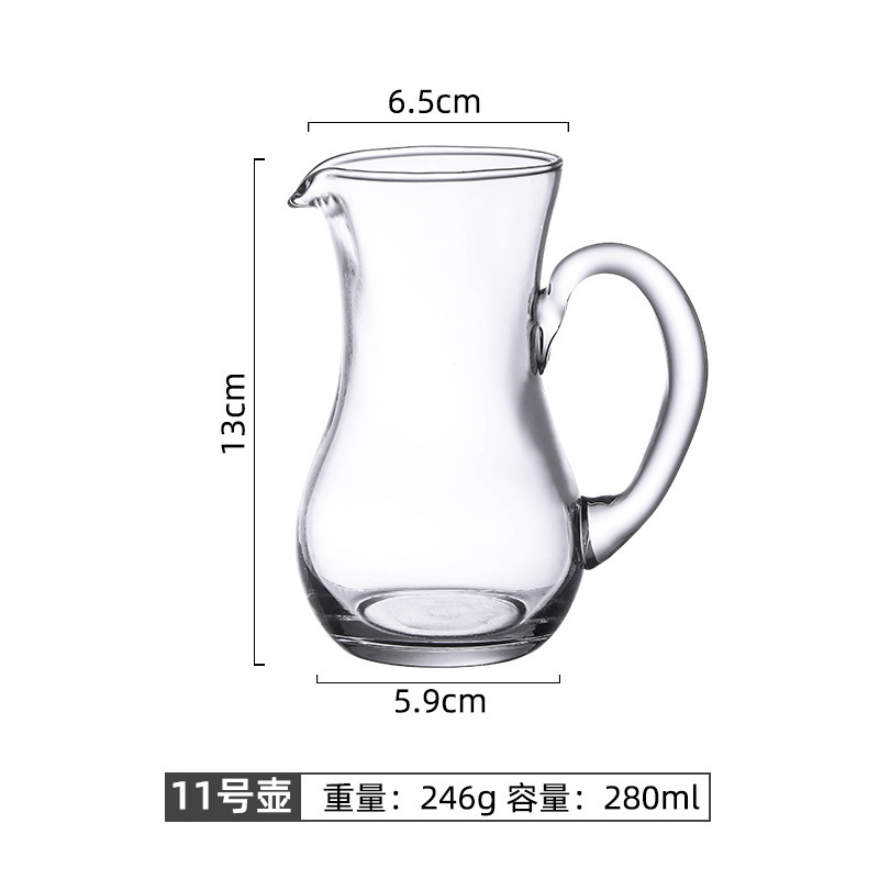 Casa de vidrio y blanco distribuidor de vino con cuchara de vino vino vino tinto y blanco vaso de vino con escala para el hotel