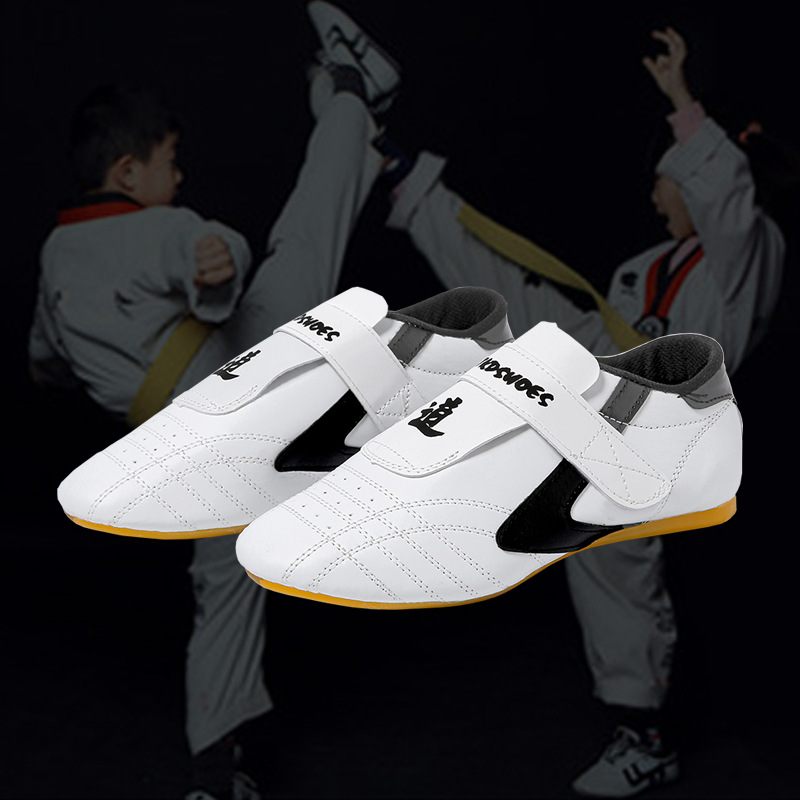Zapatos de Taekwondo para niños de hombres y mujeres zapatos de entrenamiento de adultos de fondo suave zapatos de artes marciales de fondo de tendón zapatos de boxeo tailandeses transpirables
