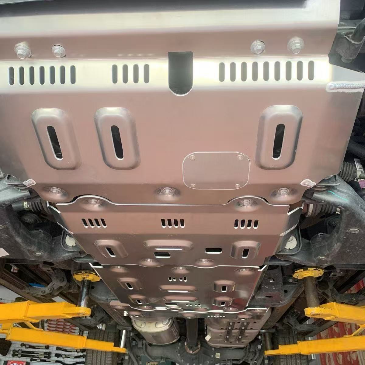 Suitable for Tank 300/400/500/700Hi4-T Chassis Guard Plate, Off-Road Fuel Tank Modification, Engine under Guard Plate