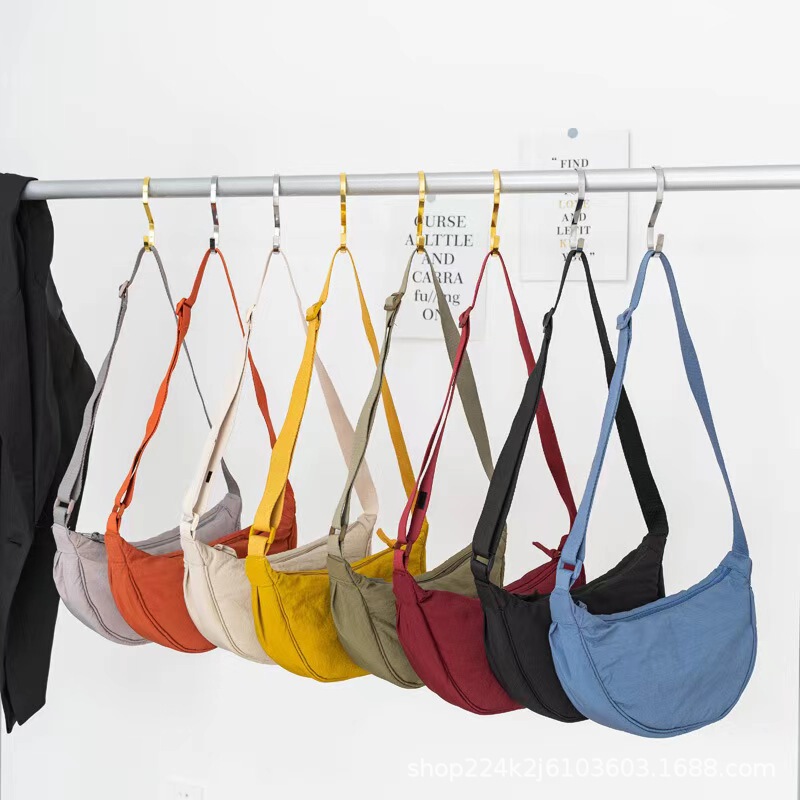 Cross-Border Women's Shoulder Bag, New Fashion Dumpling Bag, Simple Crossbody Bag, Versatile for Commuting, Lightweight Nylon Small Crossbody Bag