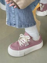 豆沙粉原创小众帆布鞋女2023春季新款小白鞋女学生韩版厚底板鞋女
