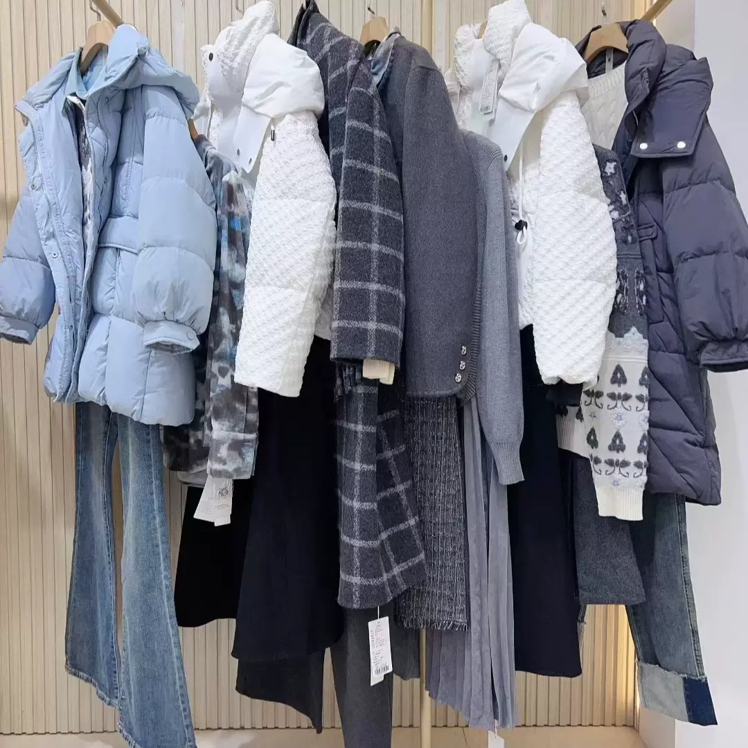 麦雅尾款女装清货撤柜剪标品牌女装工厂一手货源实体直播批发走份