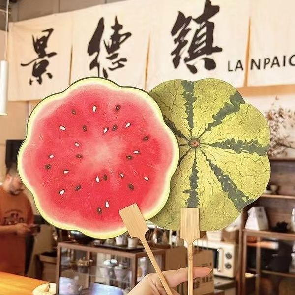 【メーカー直販】手描き風スイカ扇子、夏涼しくて甘い扇子、親友へのプレゼント、ウォームアップ小道具|undefined