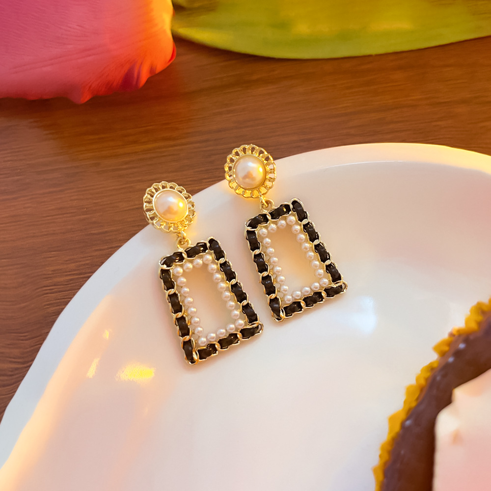 Agujas de plata-perlas geométricas