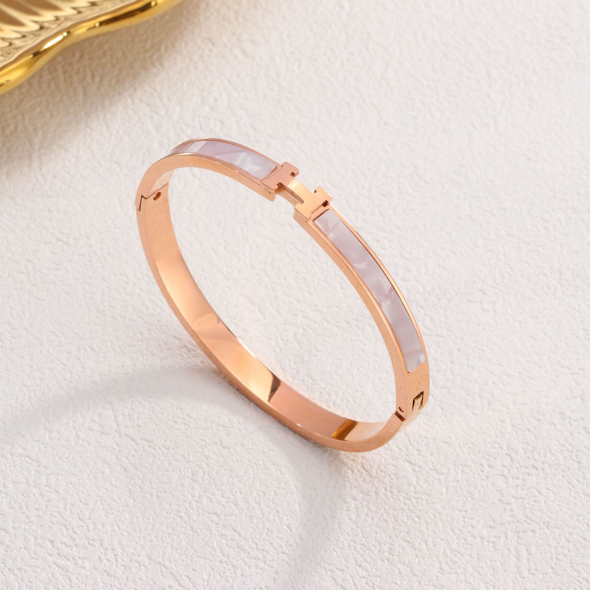 37 H 쉘 팔찌 로즈 골드