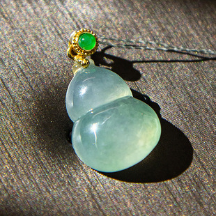 Myanmar Natural Jade Pendant A-Grade 18K Gold Inlaid Gourd Pendant Women's Jade Jewelry Jewelry with Certificate