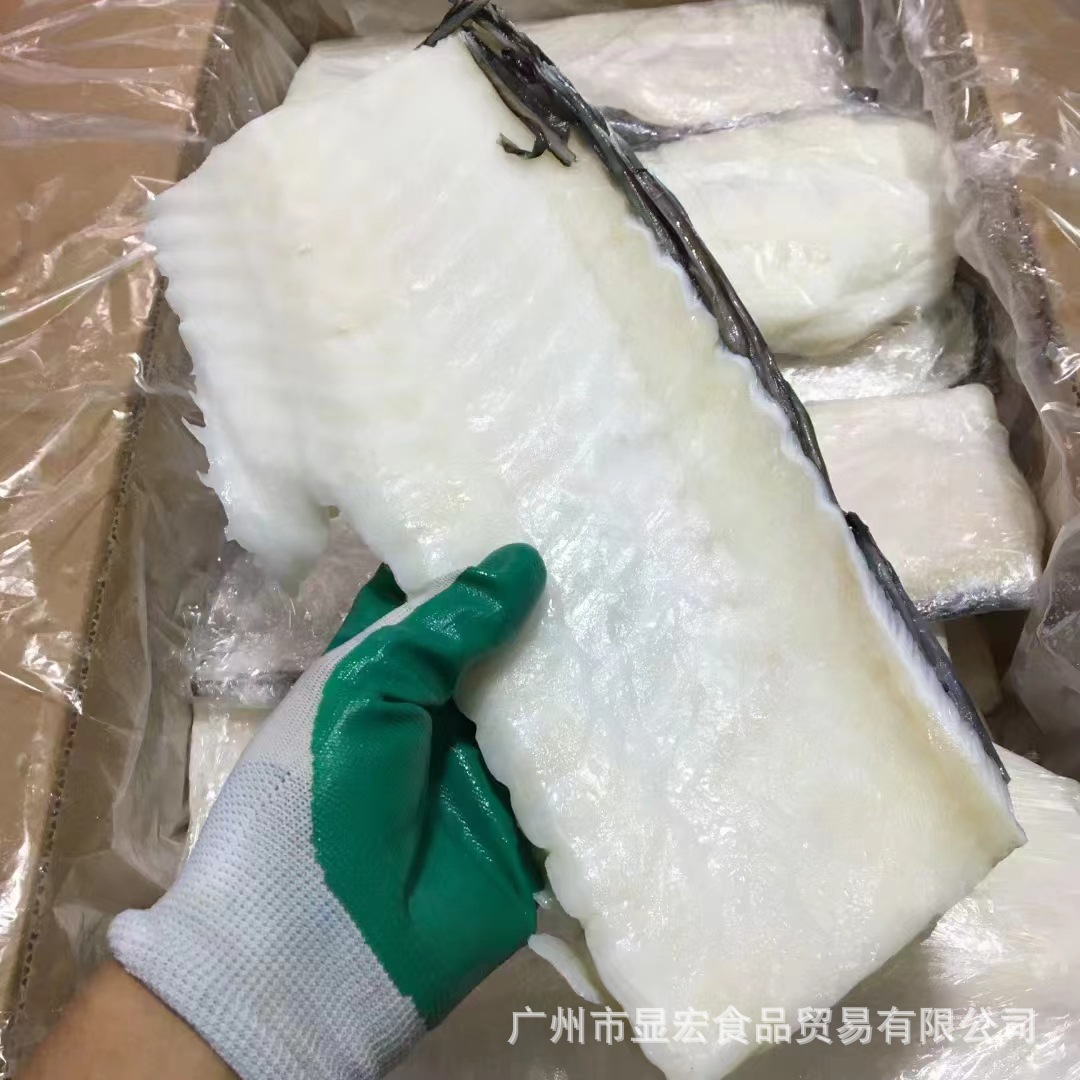 整块银鳕鱼排鱼块规格500-1000克香煎鱼排骨中西餐日料商用批发
