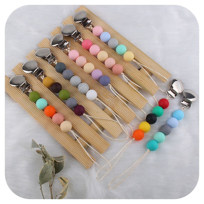 Suministros para bebés nuevo clip de pezón de hierro redondo dientes de bebé moler cuentas de silicona Cadena de pezón cadena anti-caída