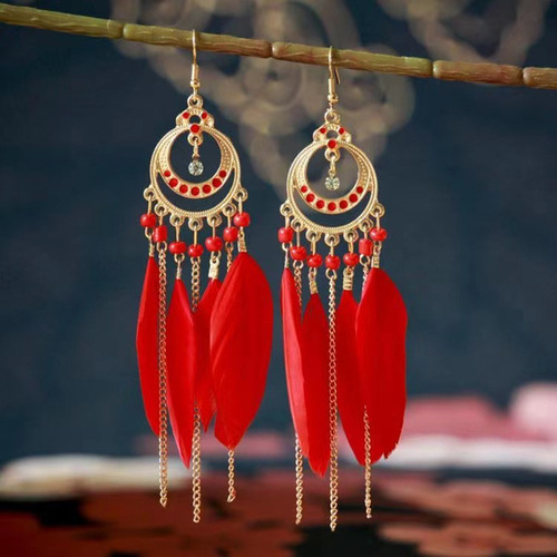 Cross-border Bohemian red earring vintage-style Yunnan travel long vacation earring temperament feather ornament for women