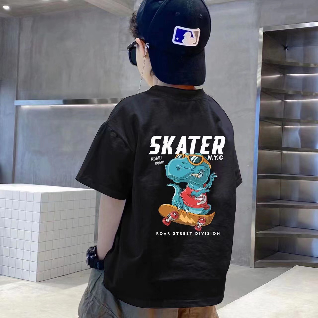 블랙 (스케이트 보드 공룡)