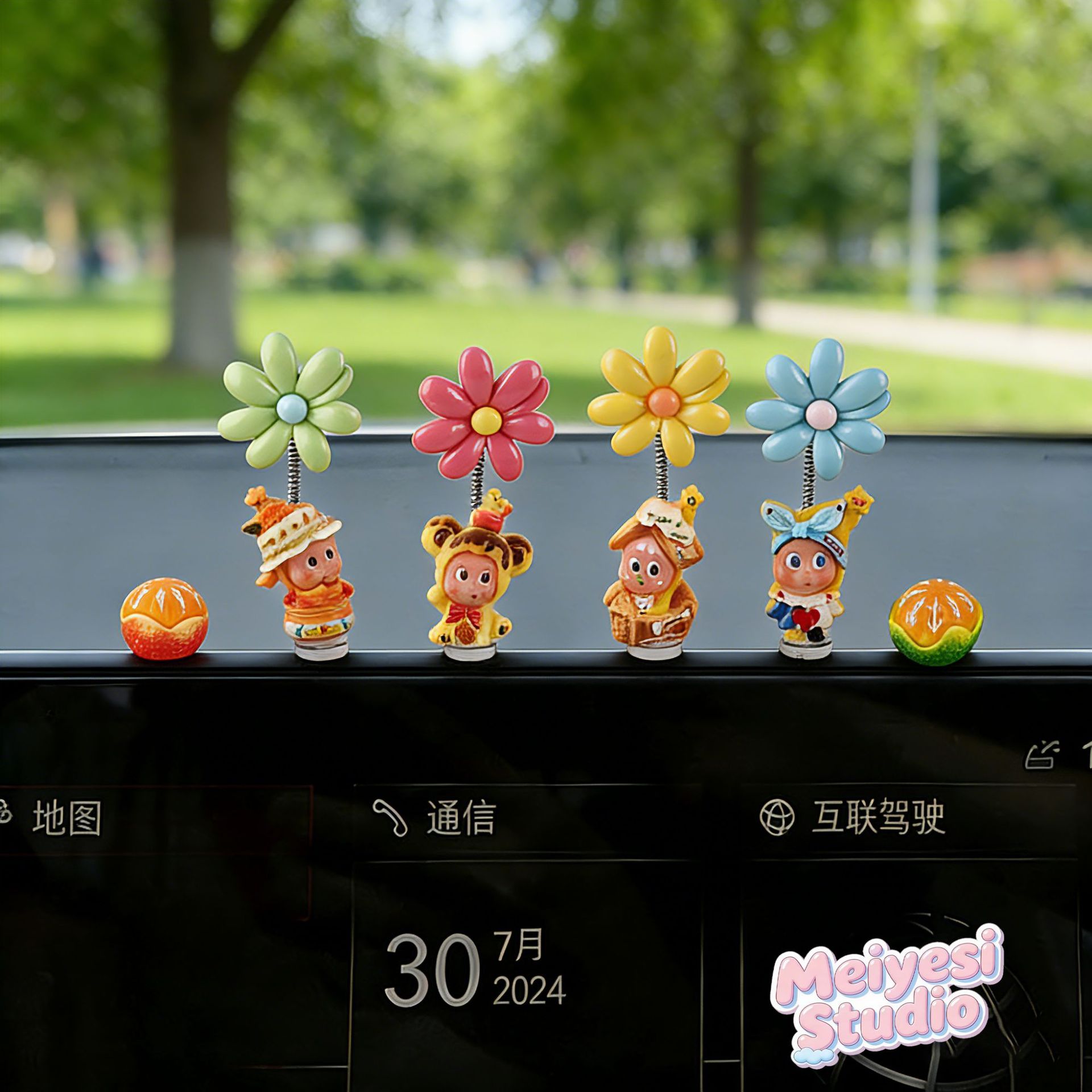2026 pantalla de consola central montada en automóviles accesorios de automóviles eléctricos accesorios de chicas de dibujos animados estrellas de moda para jugar pequeños accesorios de automóviles