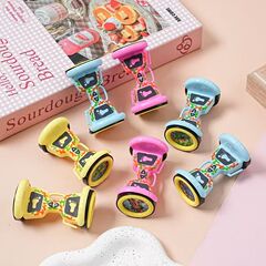 新しいタイプの子供のグラデーションバランスカーの益智はバランスの小さいおもちゃの学生の入学活動の奨励の贈り物の卸売りを掌握します。