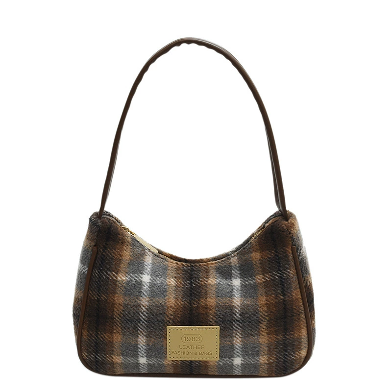 Retro shoulder bag, small demi-season one-shoulder bag, handheld underarm bag, 2023 collection, high-quality style