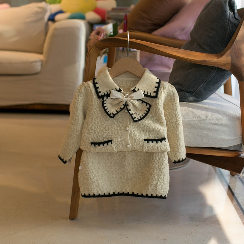 One-Piece Drop-Shipping Autumn and Winter Style Girls' Elegant Bow Sweater Short Skirt Set Cardigan T241