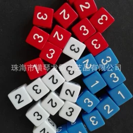 骰子、筹码;库存娱乐产品