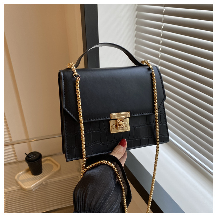 Women's Medium Pu Leather Solid Color Streetwear Square Lock Clasp Shoulder Bag Crossbody Bag Chain Bag display picture 5