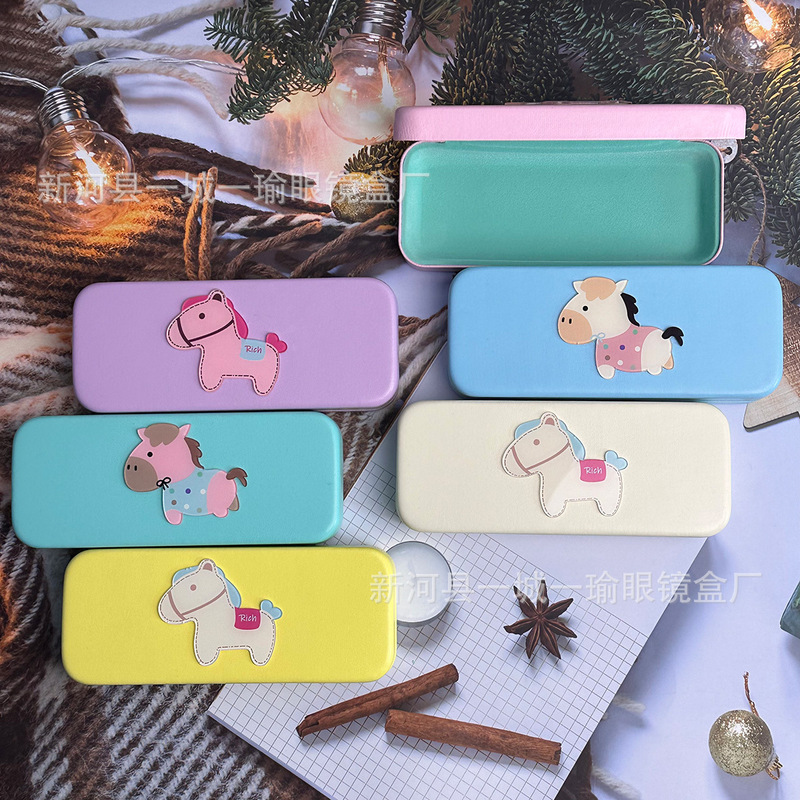 Candy cartoon cute pony glasses case, high-end leather, pressure-resistant, drop-proof, universal, and stylish glasses storage box Candy cartoon cute pony glasses case, high-end leather, pressure-resistant, drop-proof, universal, and stylish glasses storage box