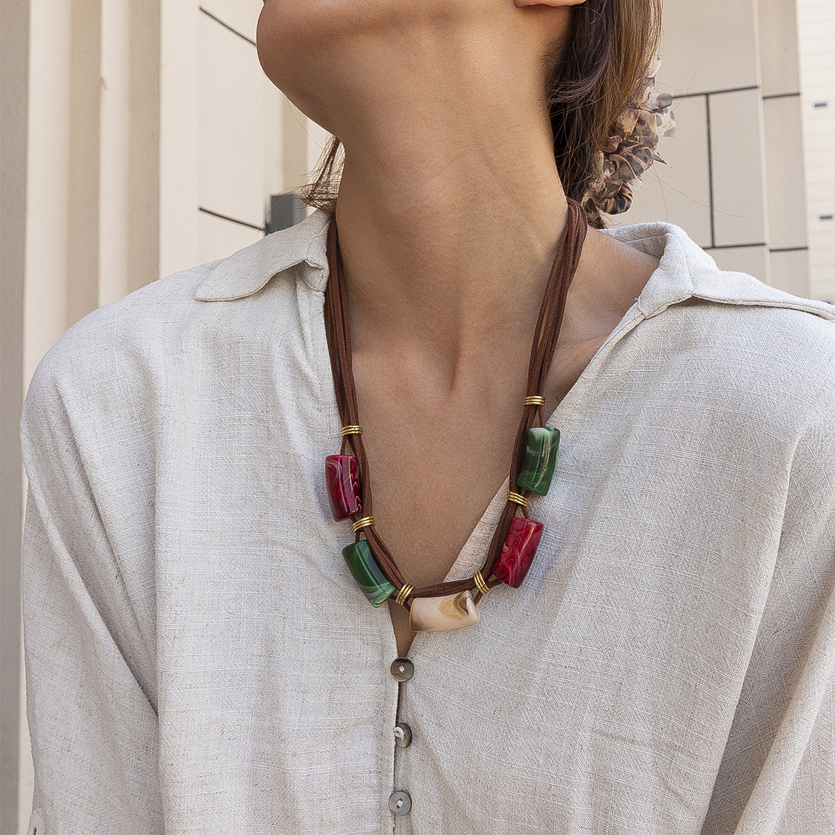 Alta Europa y América acero inoxidable acrílico collar de empalme multicolor ligero lujo versátil acero titanio no decolor cadena de clavícula