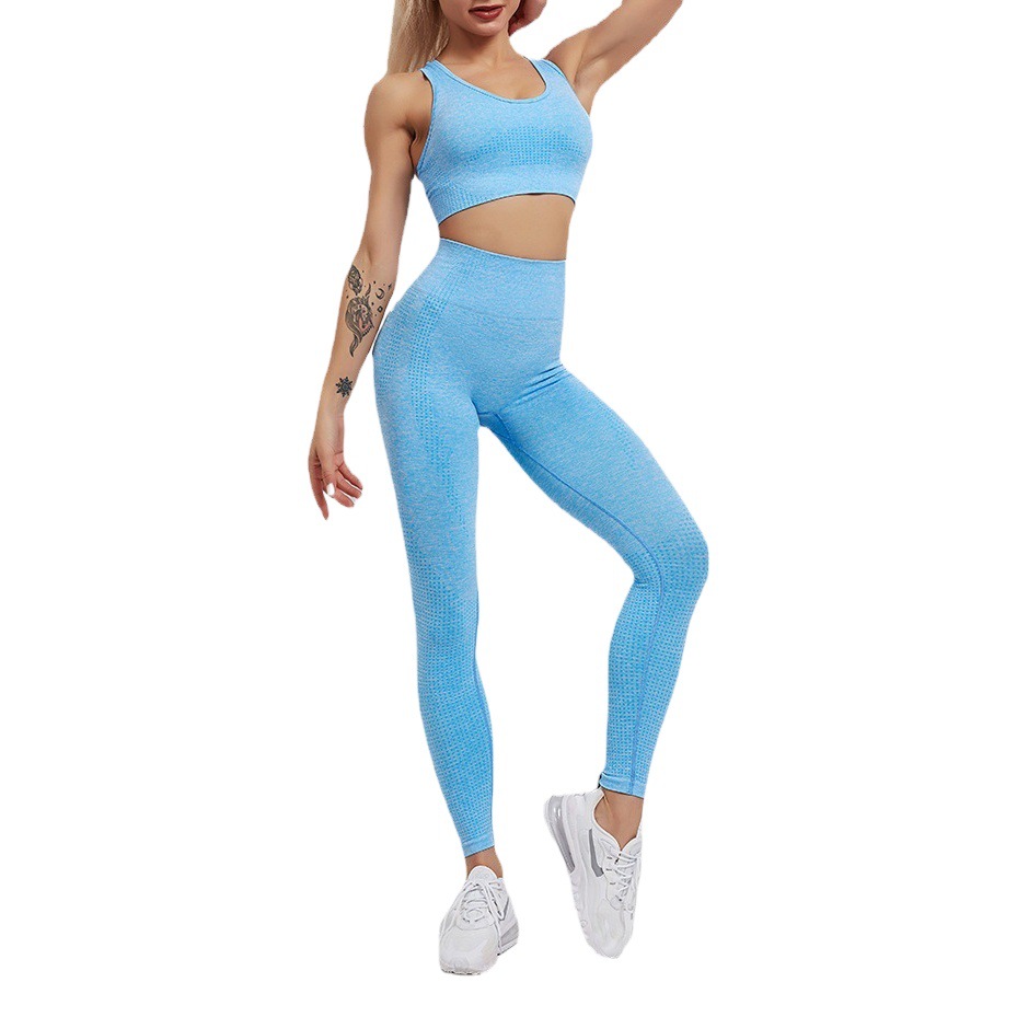 Conjunto deportivo de fitness, top de manga larga sin costuras, pantalones de yoga ajustados de estilo europeo y americano, adelgazantes, transpirables y de secado rápido.