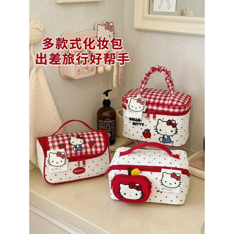 Косметичка Hello Kitty в красный горошек школьный стиль