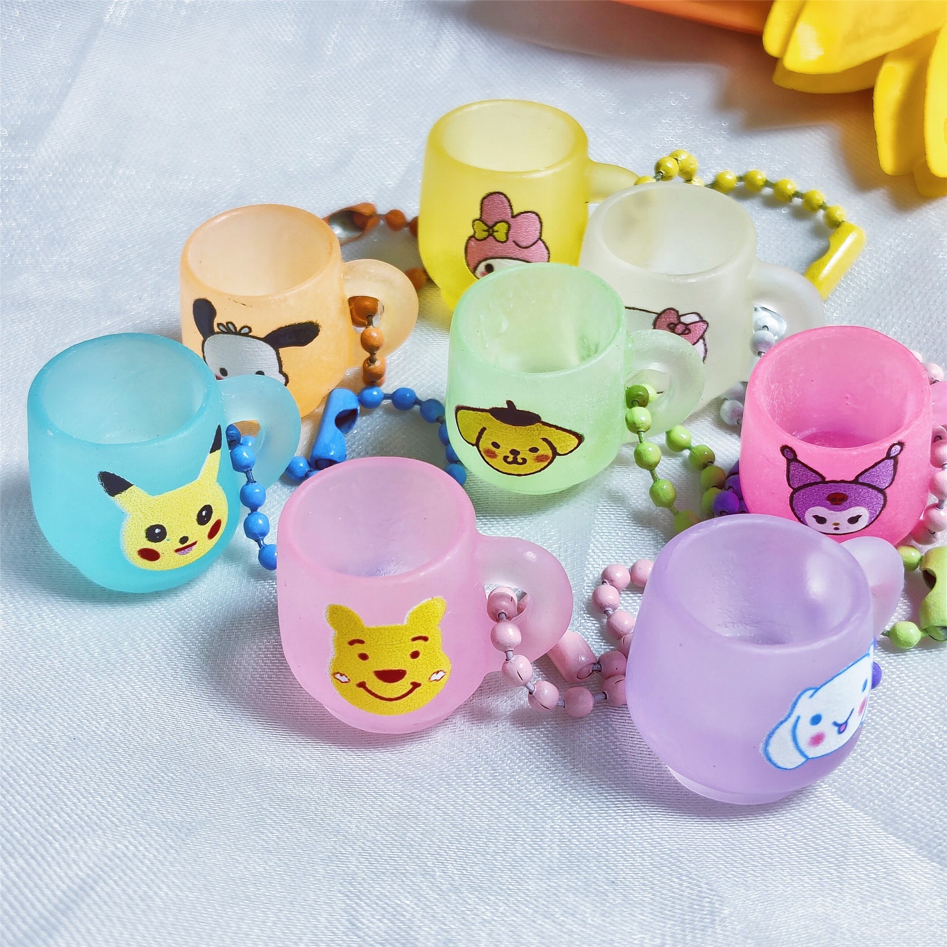 卡通仿真夜光杯子创意玩具diy创意挂件带珠链