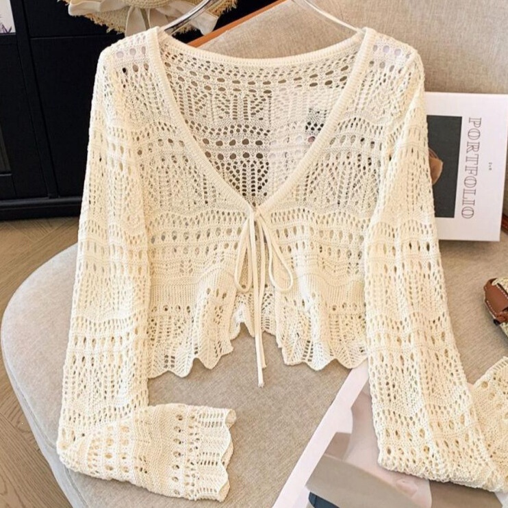 French-Style Design Hollow-Out Crochet Sun-Protective Knit Cardigan, Thin Long-Sleeve Slimming and Age-Reducing Short Cover-Up Top for Women French-Style Design Hollow-Out Crochet Sun-Protective Knit Cardigan, Thin Long-Sleeve Slimming and Age-Reducing Short Cover-Up Top for Women