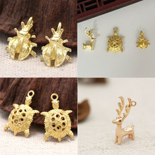 简约新品多款式手工diy饰品动物挂件小甲虫乌龟麋鹿小鹿吊坠创意