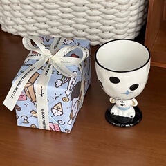 かわいいアニメの高足カップ高颜値セラミックマグカップは女の子に誕生日プレゼントをプレゼントします