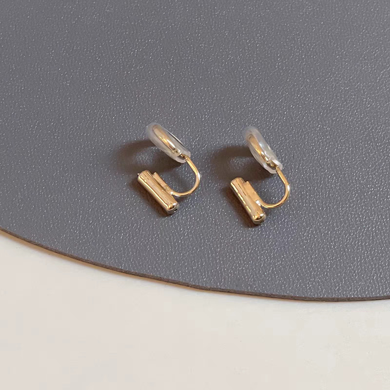 2025 nuevo estilo flor borla sin agujeros para las orejas placa de incienso para mosquitos pinzas para las orejas para las mujeres, pendientes de lujo ligero de alta calidad, pinzas para las orejas indoloras