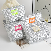 新款绗缝大容量便携内胆包PU皮化妆包清新可爱洗漱品收纳袋简约