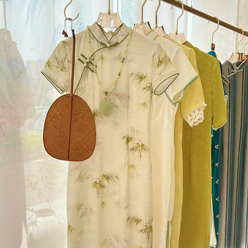 Shenzhen Nanyou Summer New New Chinese Silk dress Guofeng Improved Cheongsam Brand Women's Wholesale Supply