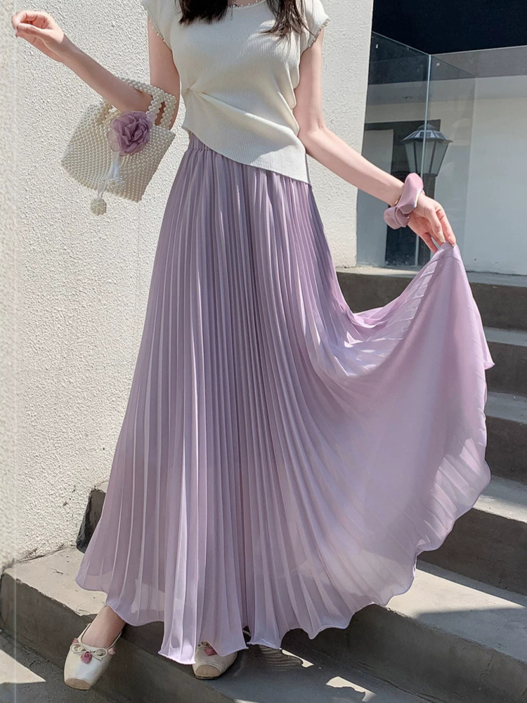 Fitted long white shiffon summer pleated skirt