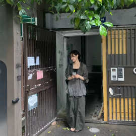韩国夏新款韩系宽松时尚设计感木耳边连帽薄款衬衫外套女