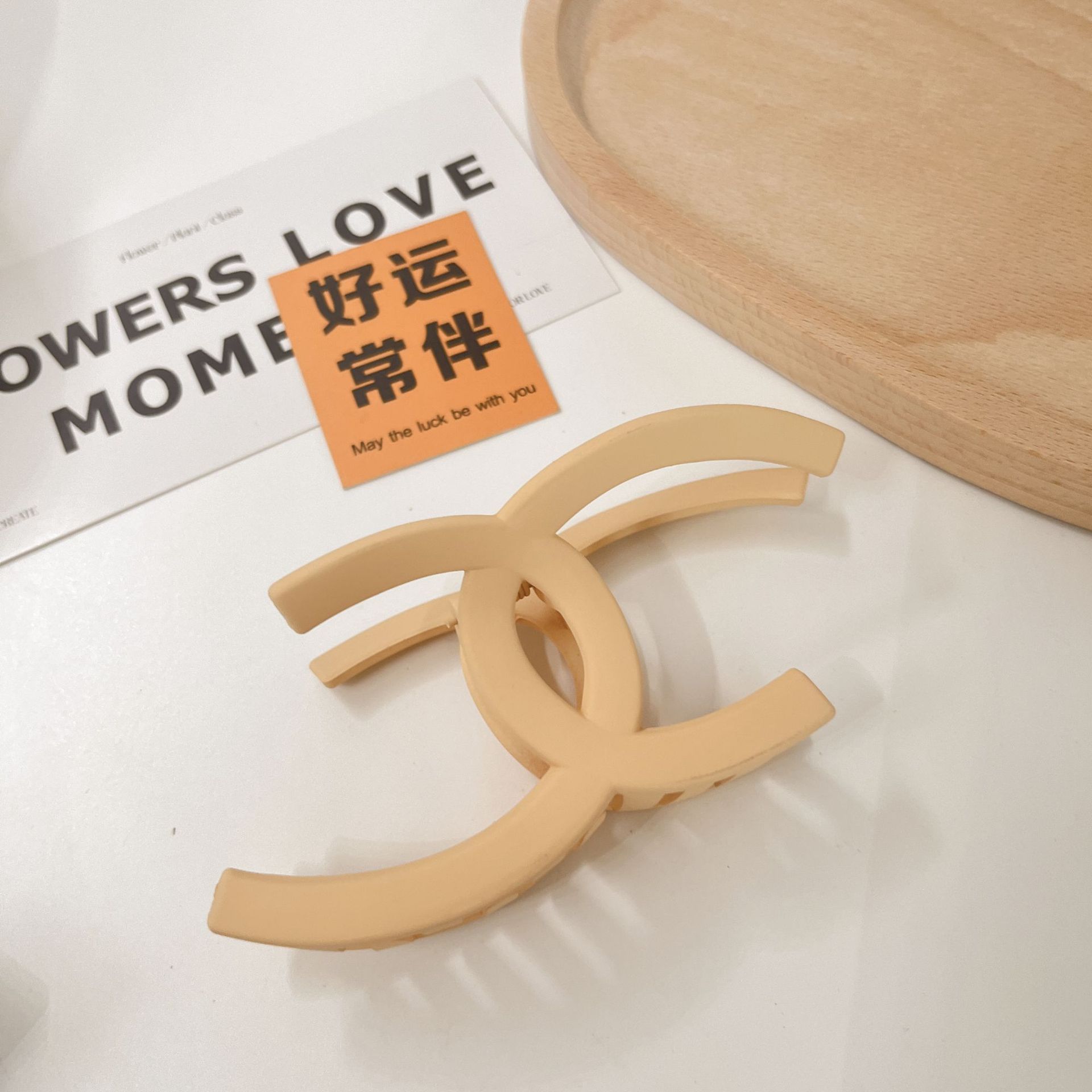 Pinza tipo tiburón extra grande de 13 cm, elegante y resistente