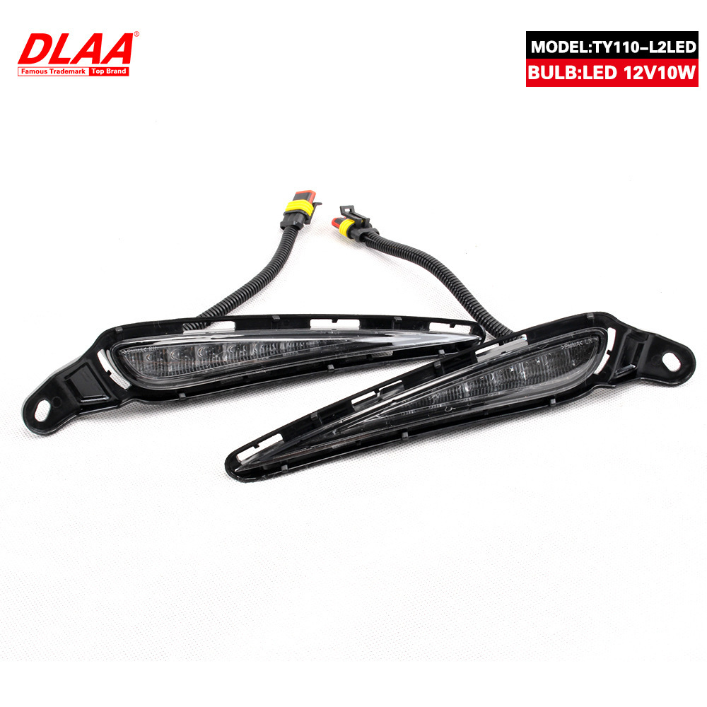 Aplicable a Toyota 16 / 17 / 18 Vitz LED conjunto de luz de niebla delantera de dos colores Vitz LED luz diurna luz de barra delantera